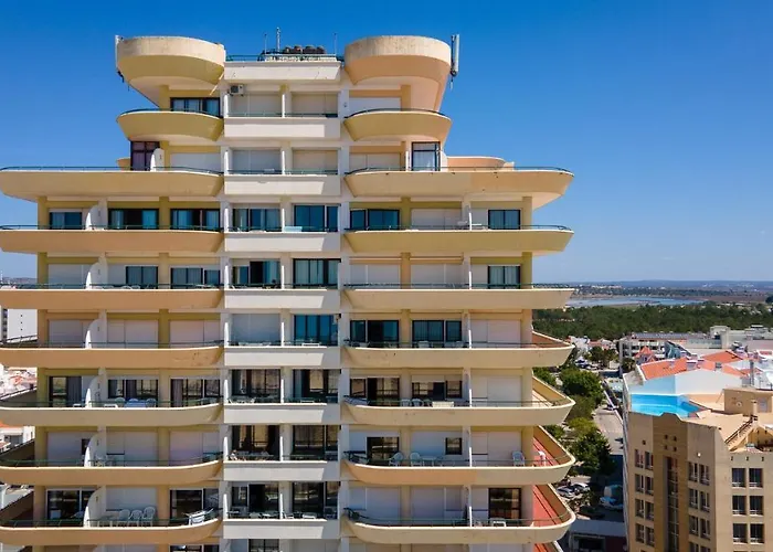 Apartament 1bdr W/beach View By Lovelystay *