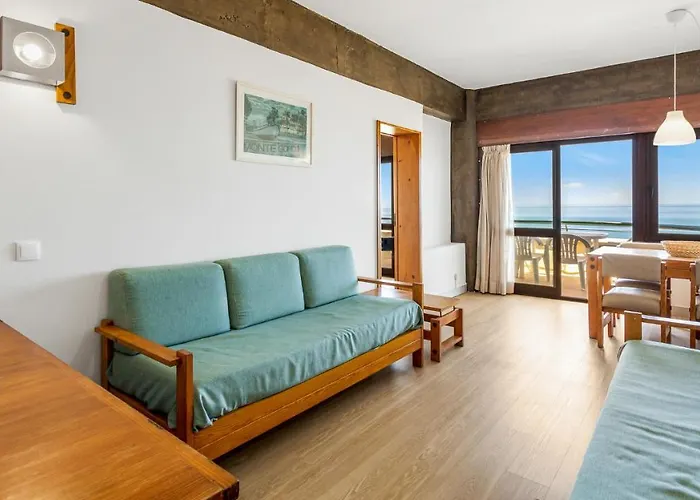 1bdr W/beach View By Lovelystay