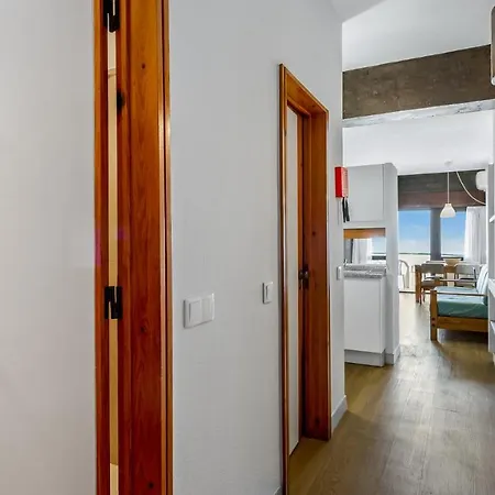 1bdr W/beach View By Lovelystay